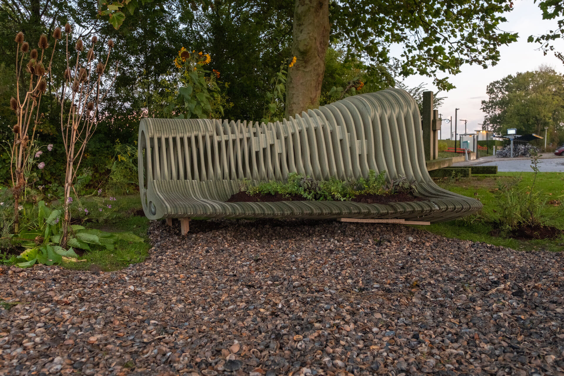 732052672405329779520820854261