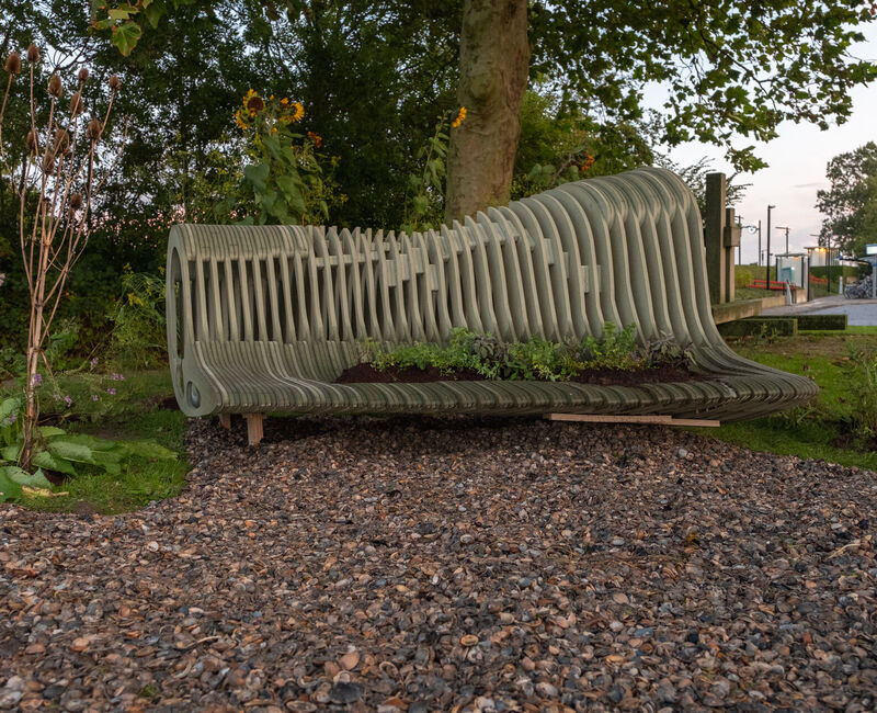 732052672405329779520820854261